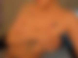 Live cam show with Emma - Sexydance on SmokeAndPoke