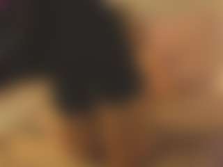 Live cam show with Emma - Show on Camversity