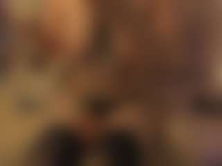Live cam show with Emma - Deepthroat on Camsoda