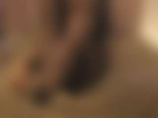 Live cam show with Emma - Show on Camsoda