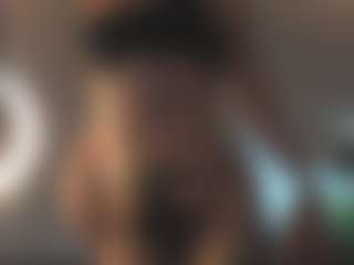 Live cam show with Emma - College Teen (18+) on hotwifechat.live