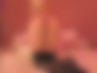 Live cam show with Emma - Shaved on Camsoda