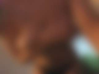 Live cam show with Emma - College Teen (18+) on Camsoda