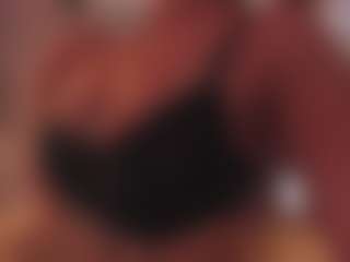 Live cam show with Emma - Camel Toe on Soda Cam