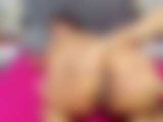Carolinee-Torres's Live Sex Cam Show