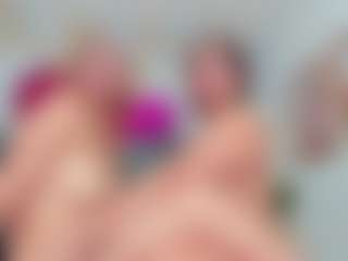 Carolinee-Torres's Live Sex Cam Show