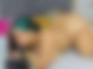 Carolinee-Torres's Live Sex Cam Show
