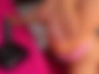 Live cam show with Carolinee-Torres - Red Hair on Milfs Live