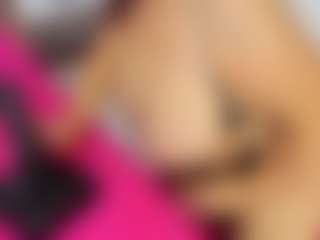 Carolinee-Torres's Live Sex Cam Show