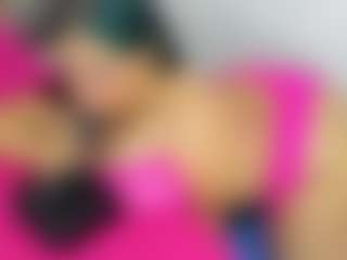 Live cam show with Carolinee-Torres - Threesome on Fling VIP Chat