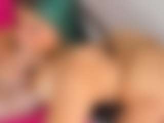 Live cam show with Carolinee-Torres - Threesome on Hubzter Live