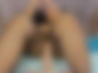 Live cam show with Carolinee-Torres - Teen (18+) on Dolls Live