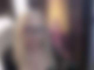 Live cam show with SofiaDream - Cougar on Nude Live Now
