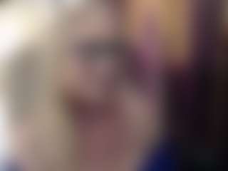 Live cam show with SofiaDream - Cougar on infinitiblacc.com