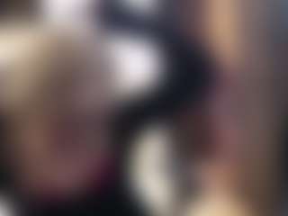 Live cam show with SofiaDream - Cougar on xfollow cams