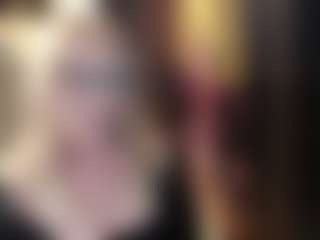 Live cam show with SofiaDream - Cougar on studioflirtlive.com