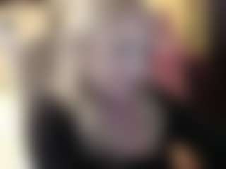 Live cam show with SofiaDream - Body on CamwithHer