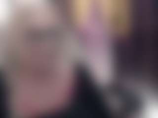 Live cam show with SofiaDream - Cougar on sexylive.show
