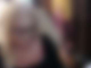 Live cam show with SofiaDream - Cougar on Soda Cam