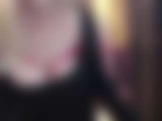 Live cam show with SofiaDream - Cougar on Camsoda