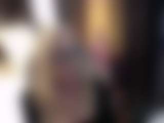 Live cam show with SofiaDream - Cougar on madthumbs