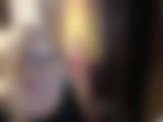 Live cam show with SofiaDream - Cougar on Camiplay Live