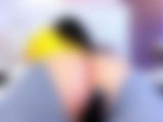 AvyMilton's Live Sex Cam Show