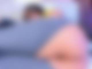AvyMilton's Live Sex Cam Show