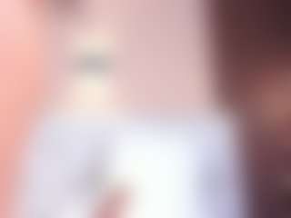 AvyMilton's Live Sex Cam Show