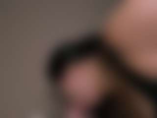 AvyMilton's Live Sex Cam Show
