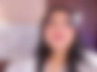 Live cam show with AvyMilton - Facial on Camsoda