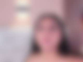 AvyMilton's Live Sex Cam Show