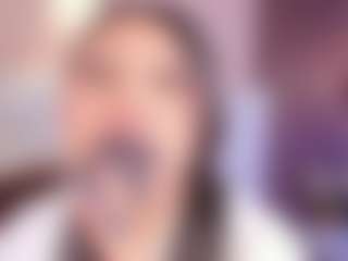 AvyMilton's Live Sex Cam Show
