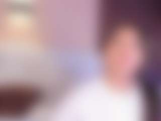 AvyMilton's Live Sex Cam Show
