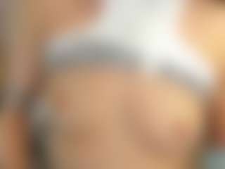 Live cam show with Sara Evans - Twerk on Dare Cams