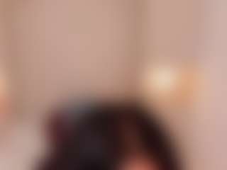Live cam show with TRISHA - Athletic Ebony on Pornisteam.com