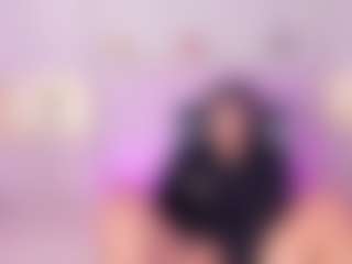 Live cam show with TRISHA - Black Fetish on Fling VIP Chat