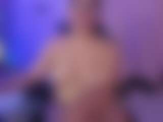 SelmaAlabi's Live Sex Cam Show