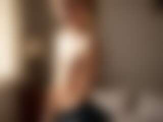 Daiana's Live Sex Cam Show