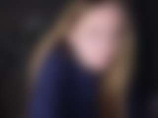 Live cam show with littlevildevil - Nails on CamSodaAdn