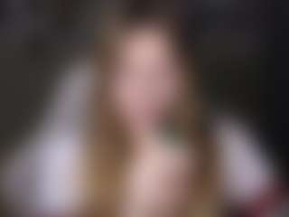 Live cam show with littlevildevil - Shaved on AdultVida.com