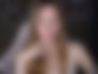 Live cam show with littlevildevil - Spoiled on Dare Cams