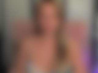 Live cam show with LatoyaFun - Long Hair on xxxlivecams.org