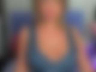 LatoyaFun's Live Sex Cam Show