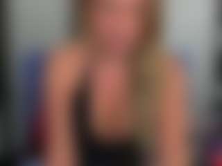 Live cam show with LatoyaFun - Long Hair on madthumbs