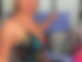 Live cam show with LatoyaFun - Long Hair on Uber Horny