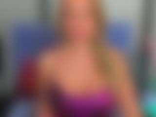 Live cam show with LatoyaFun - Long Hair on SinfulBabes