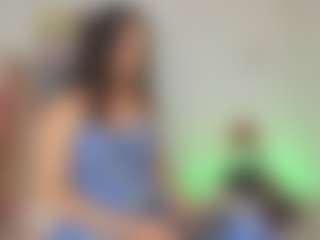 lovelykitty04's Live Sex Cam Show