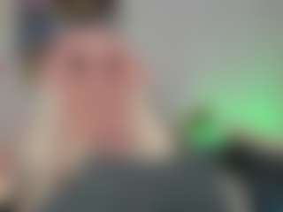 lovelykitty04's Live Sex Cam Show