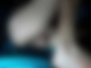 axel-ag05's Live Sex Cam Show
